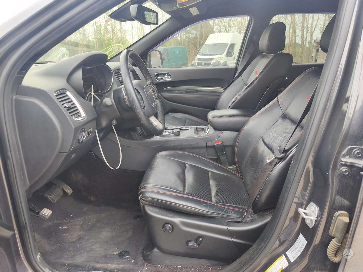 Dodge Durango Spalva pau
