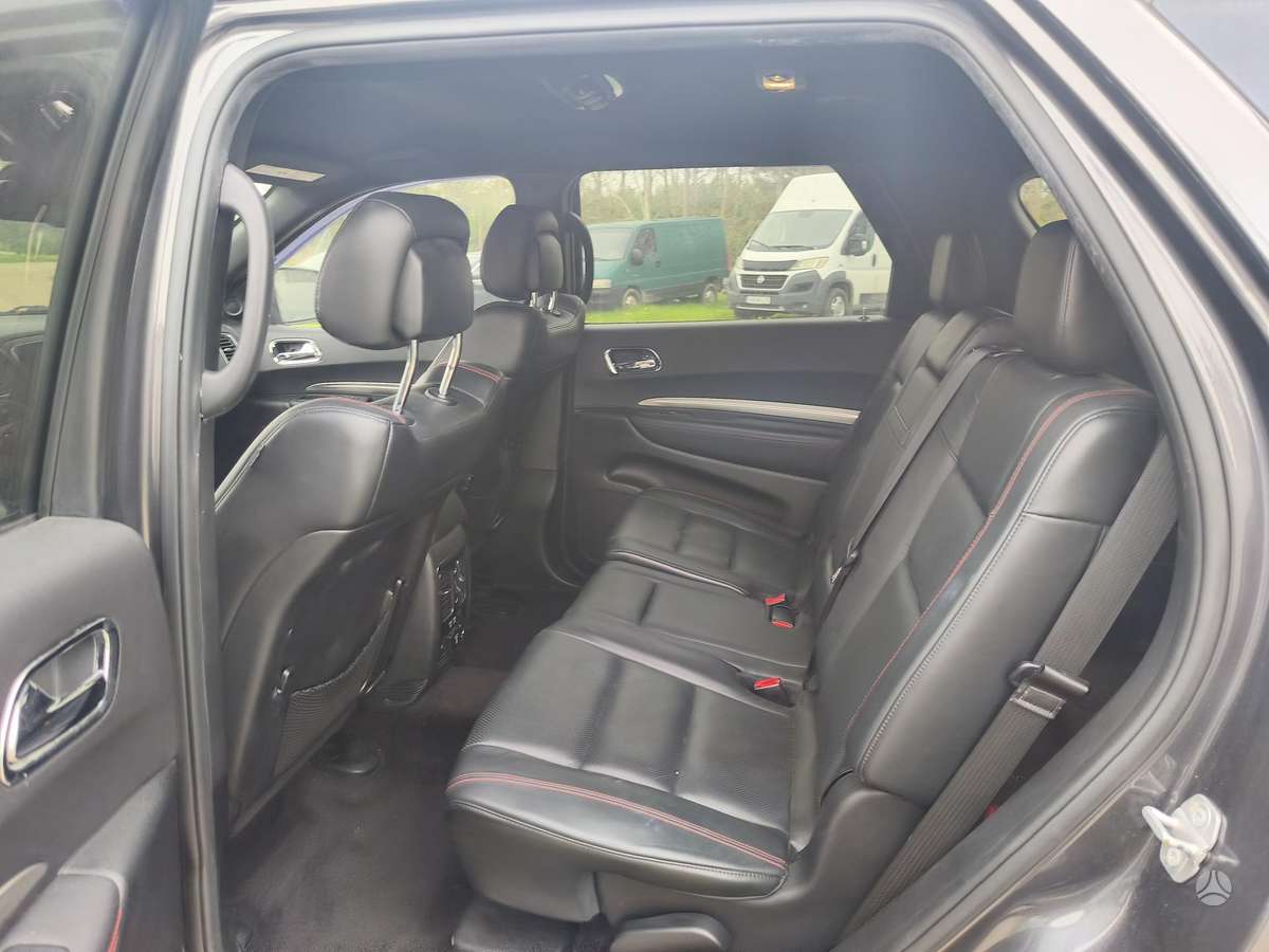 Dodge Durango Spalva pau