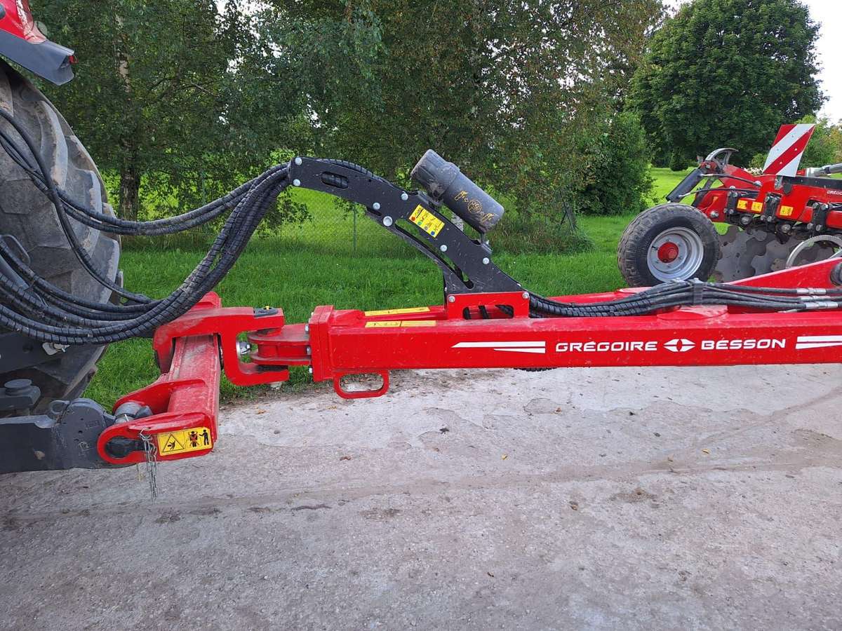 Gregoire-Besson Occitan T60, scrapers, scrubbers
