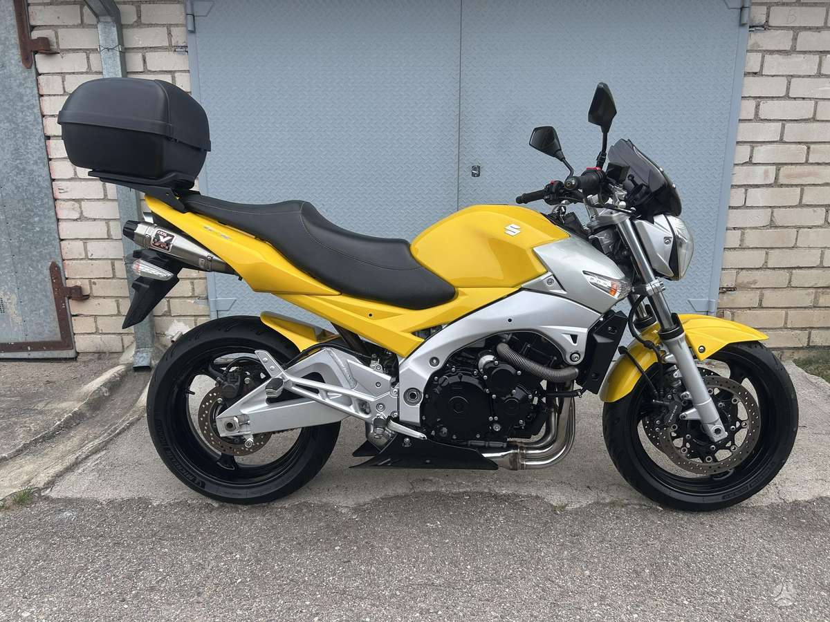 Suzuki GSR 600cc, street / classic