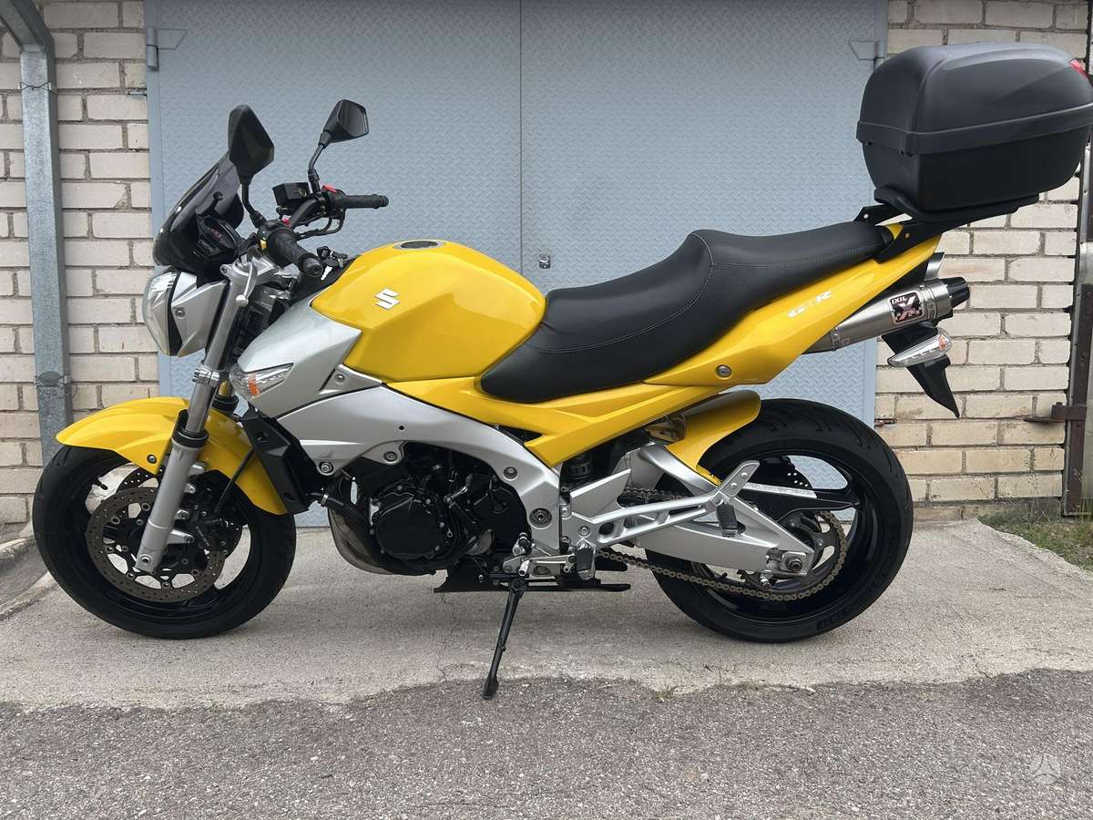 Suzuki GSR 600cc, street / classic
