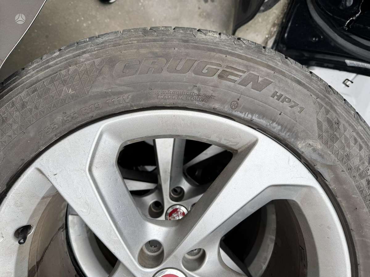 Jaguar F-Pace, light alloy, R19