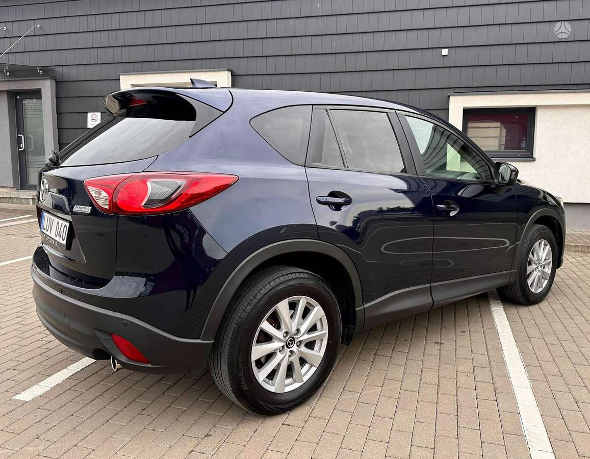 Mazda CX-5, 2.2 l., off-road / crossover