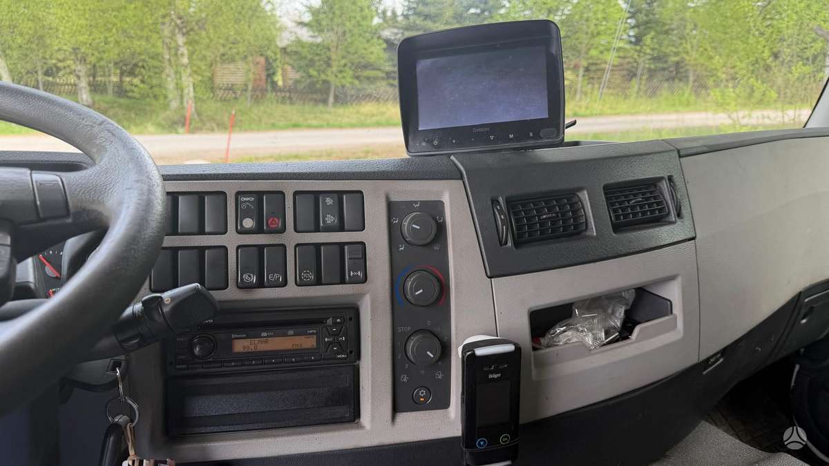 Volvo FE 320, šaldytuvai