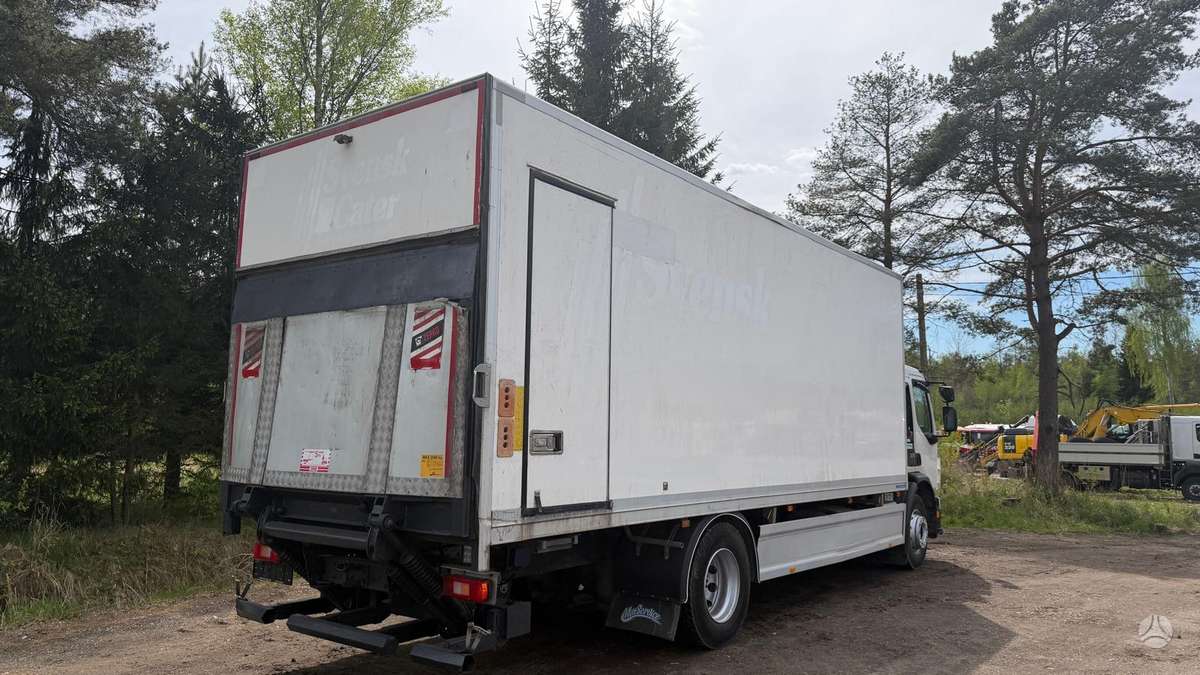 Volvo FE 320, refrigerated trucks