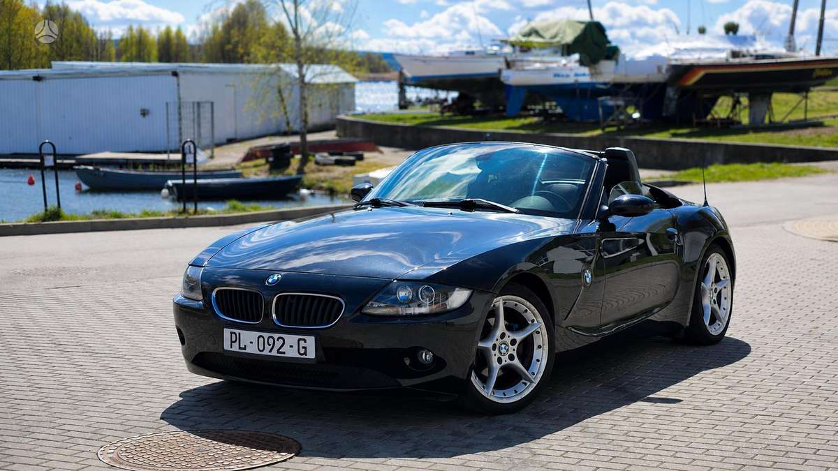 BMW Z4, 2.2 l., convertible