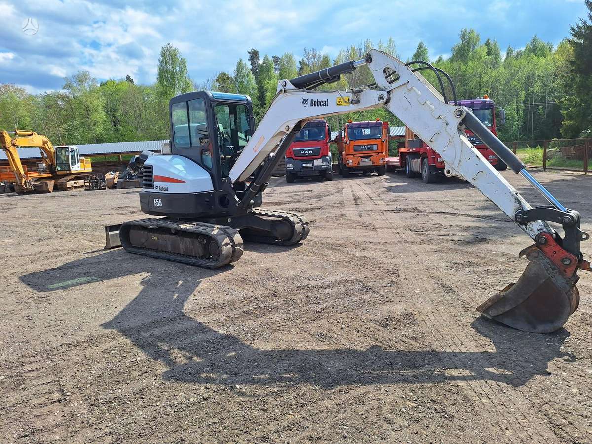Bobcat E55, ekskavatori