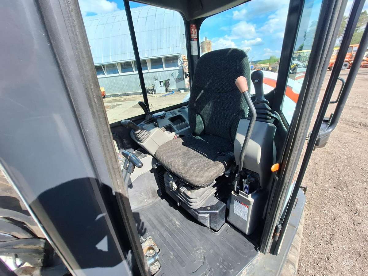 Bobcat E55, ekskavatori