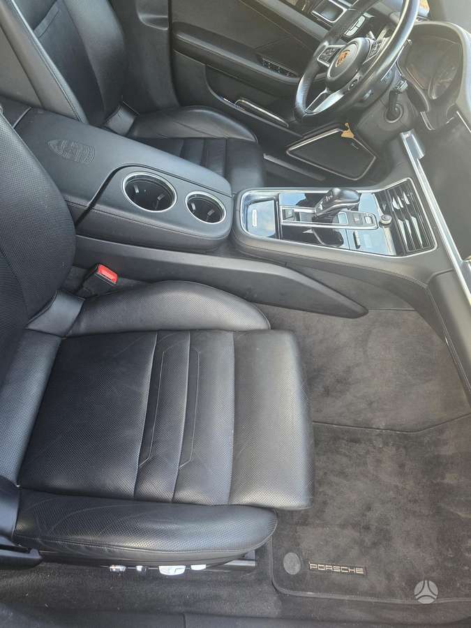 Porsche Panamera, 4.0 l., hatchback