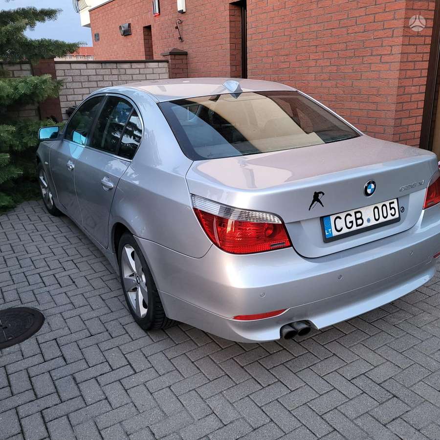 BMW 525, 2.5 l., Седан