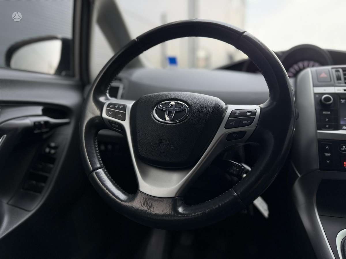 Toyota Verso - 10