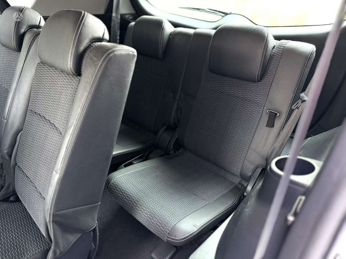 Toyota Verso - 8