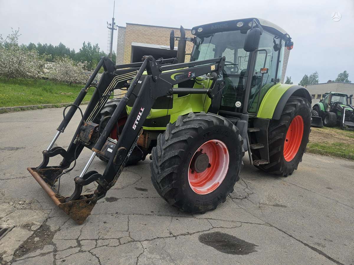 Claas Ares 697, traktoriai