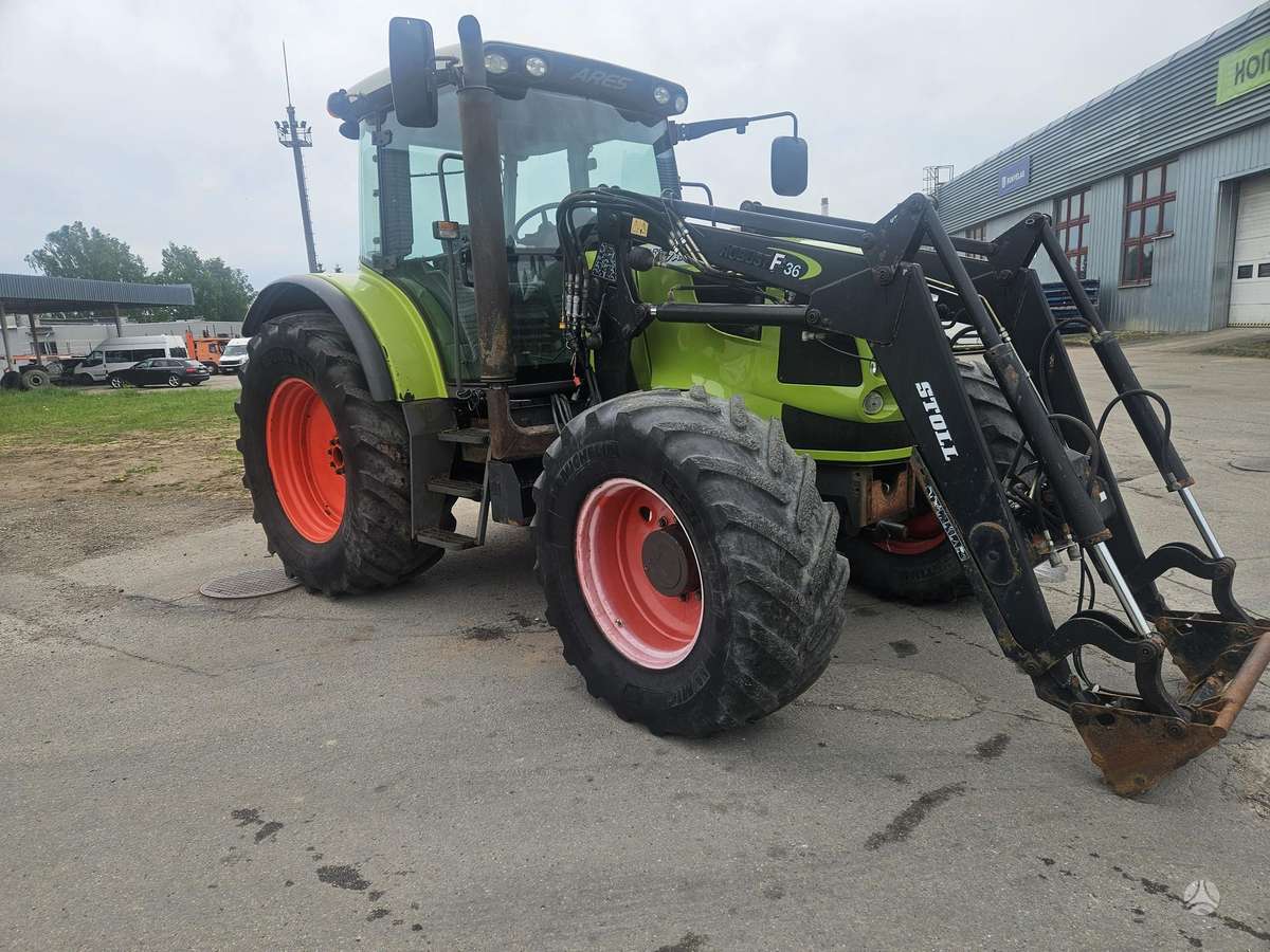 Claas Ares 697, traktoriai