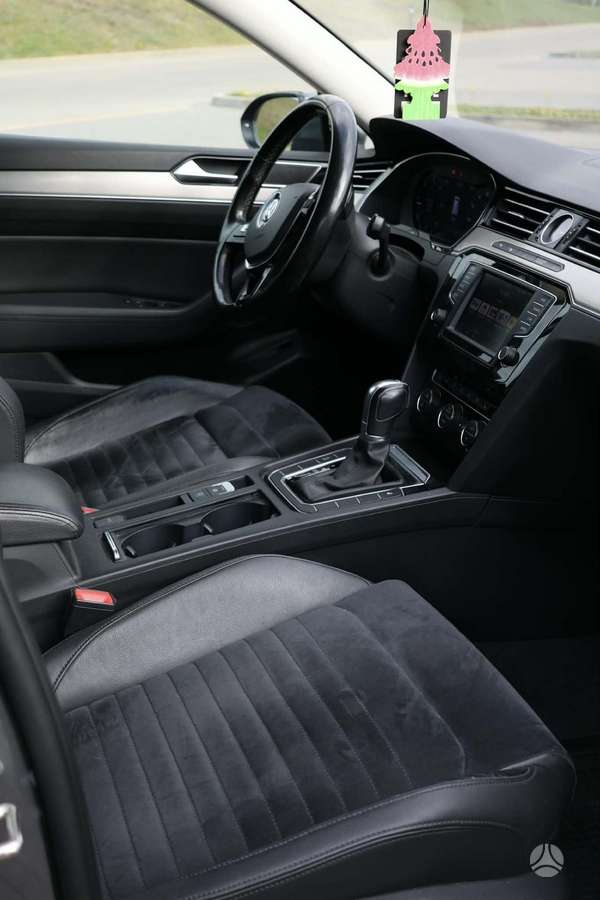 Volkswagen Passat, 1.6 l., universalas