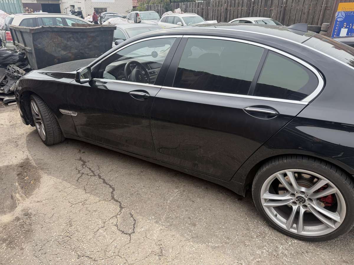 BMW 7 serija