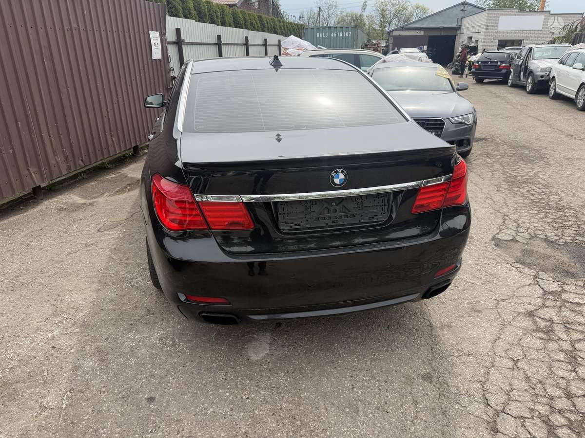 BMW 7 serija