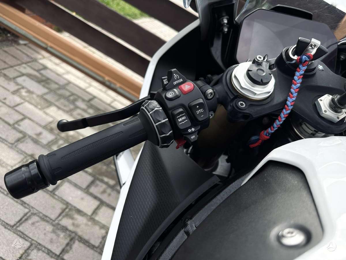 BMW S 1000 RR 1000cc, superbikes