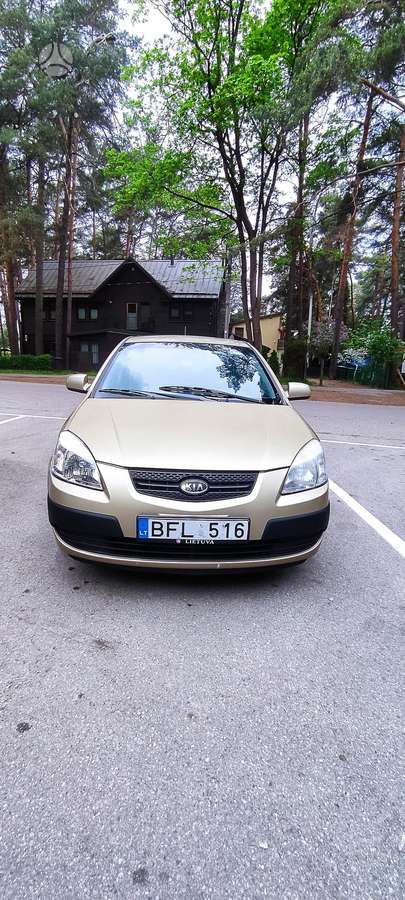 Kia Rio, 1.4 l., hatchback