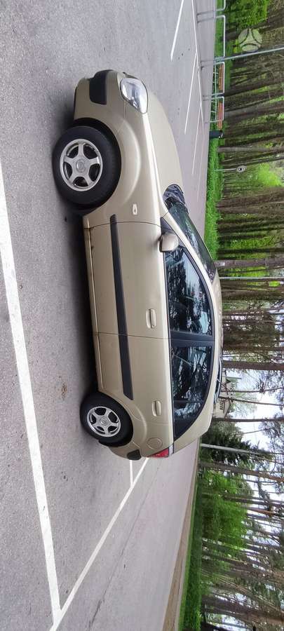 Kia Rio, 1.4 l., hatchback