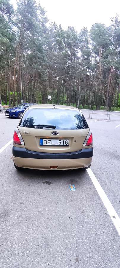 Kia Rio, 1.4 l., hatchback