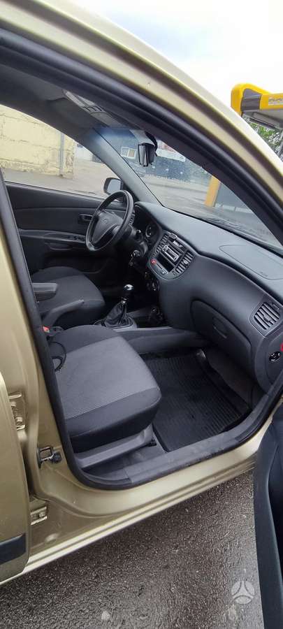 Kia Rio, 1.4 l., hatchback