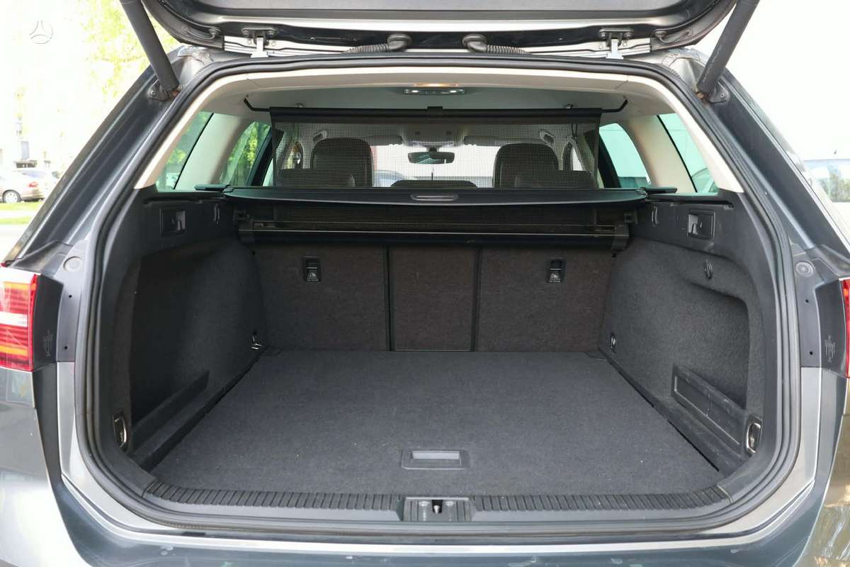 Volkswagen Passat, 1.6 l., universalas