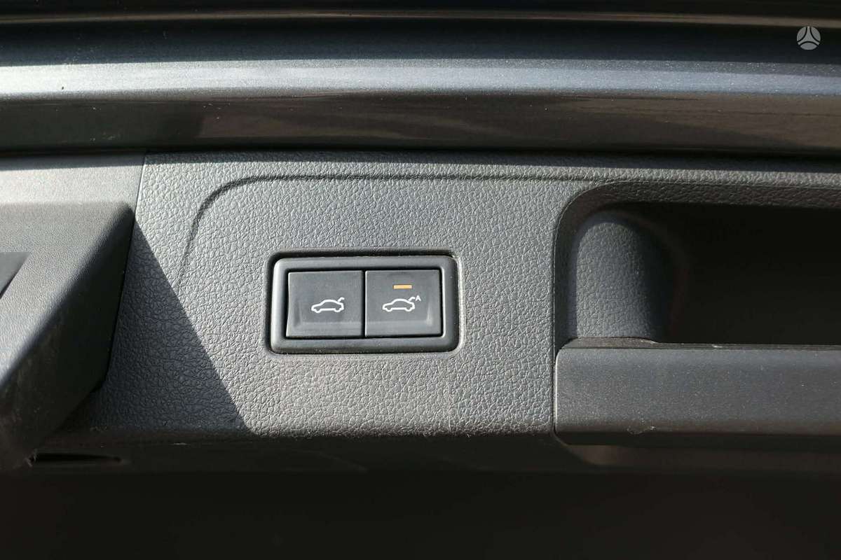 Volkswagen Passat, 1.6 l., universalas