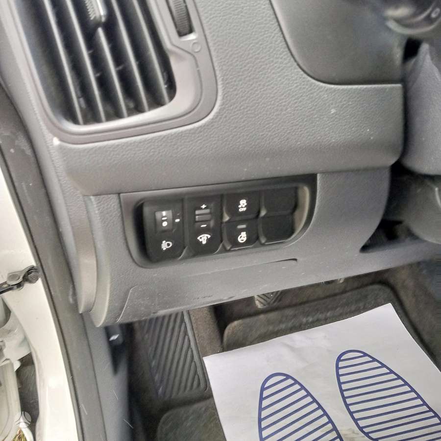 Kia Rio, 1.3 l., hatchback