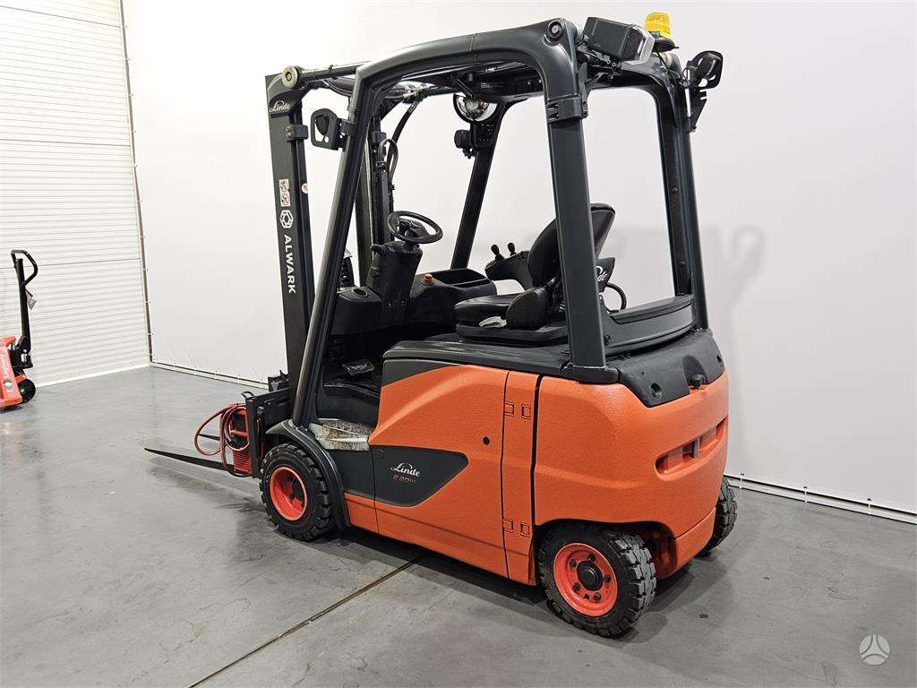 Linde E20PH, šakiniai krautuvai
