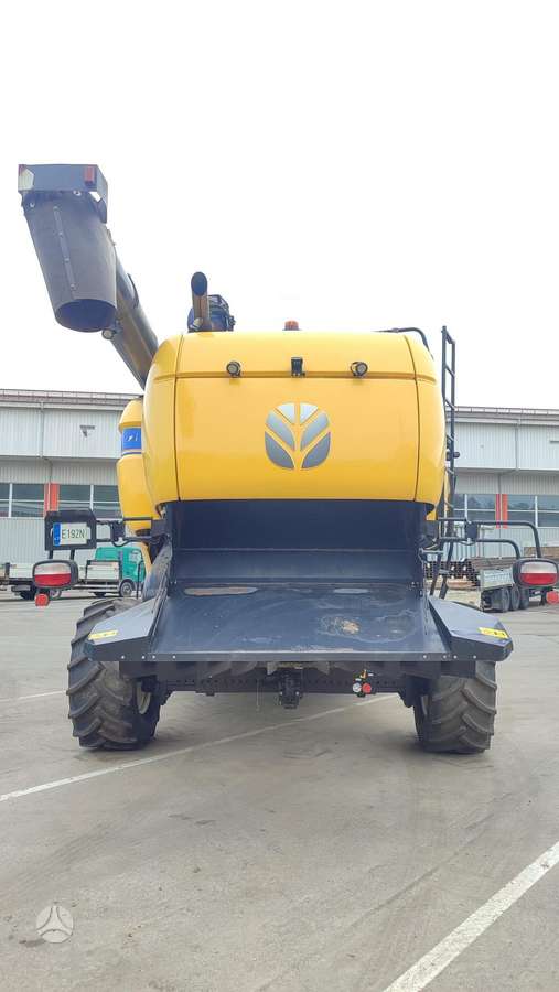 New Holland CX 8.70, комбайны