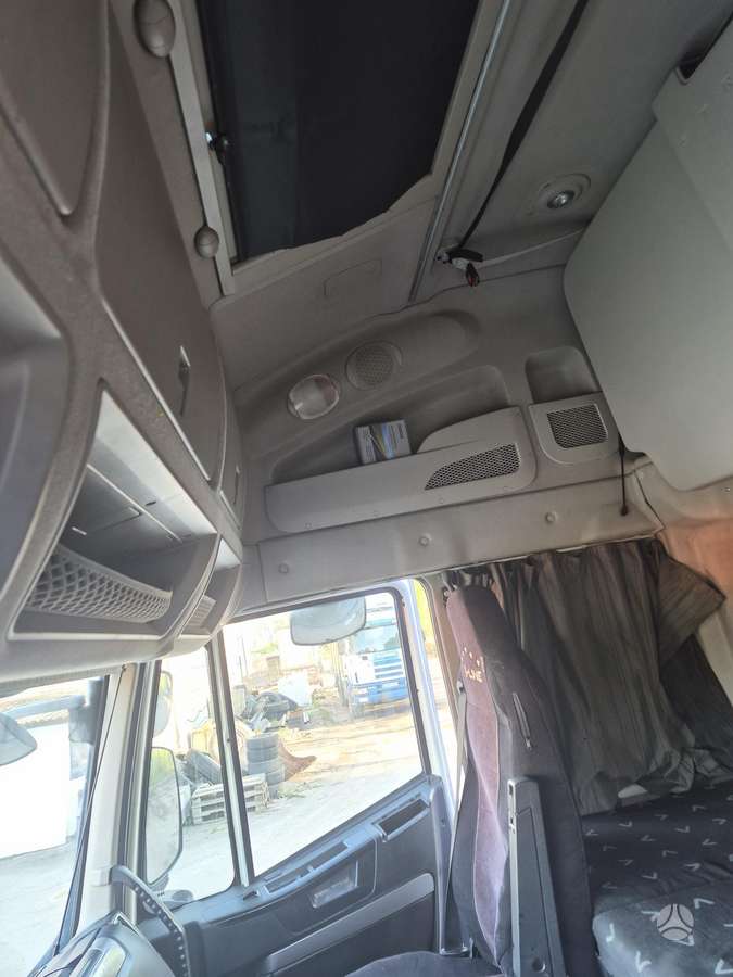 Iveco Stralis, double sleeper