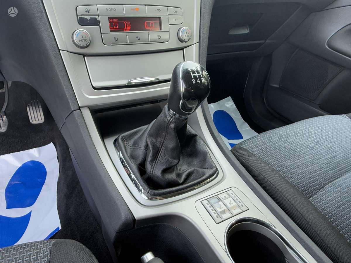 Ford Mondeo, 1.8 l., hatchback