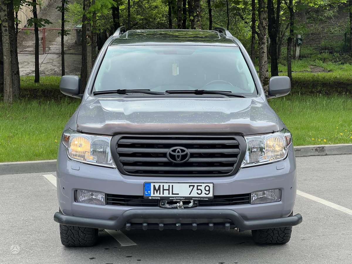 Toyota Land Cruiser - 9
