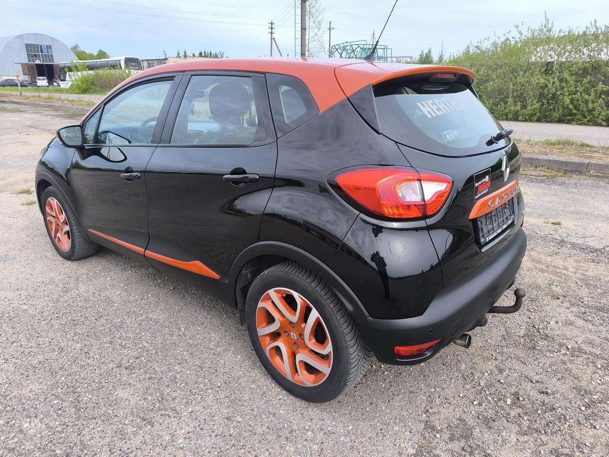 Renault Captur, 1.2 l., off-road / crossover