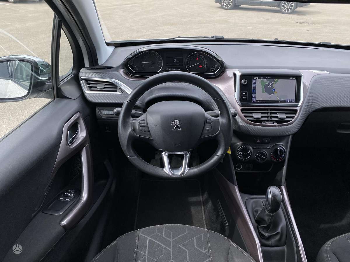 Peugeot 2008 - 5