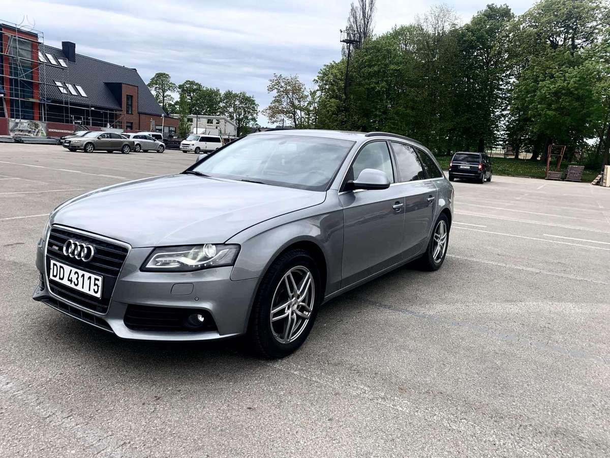 Audi A4, 1.8 l., universalas