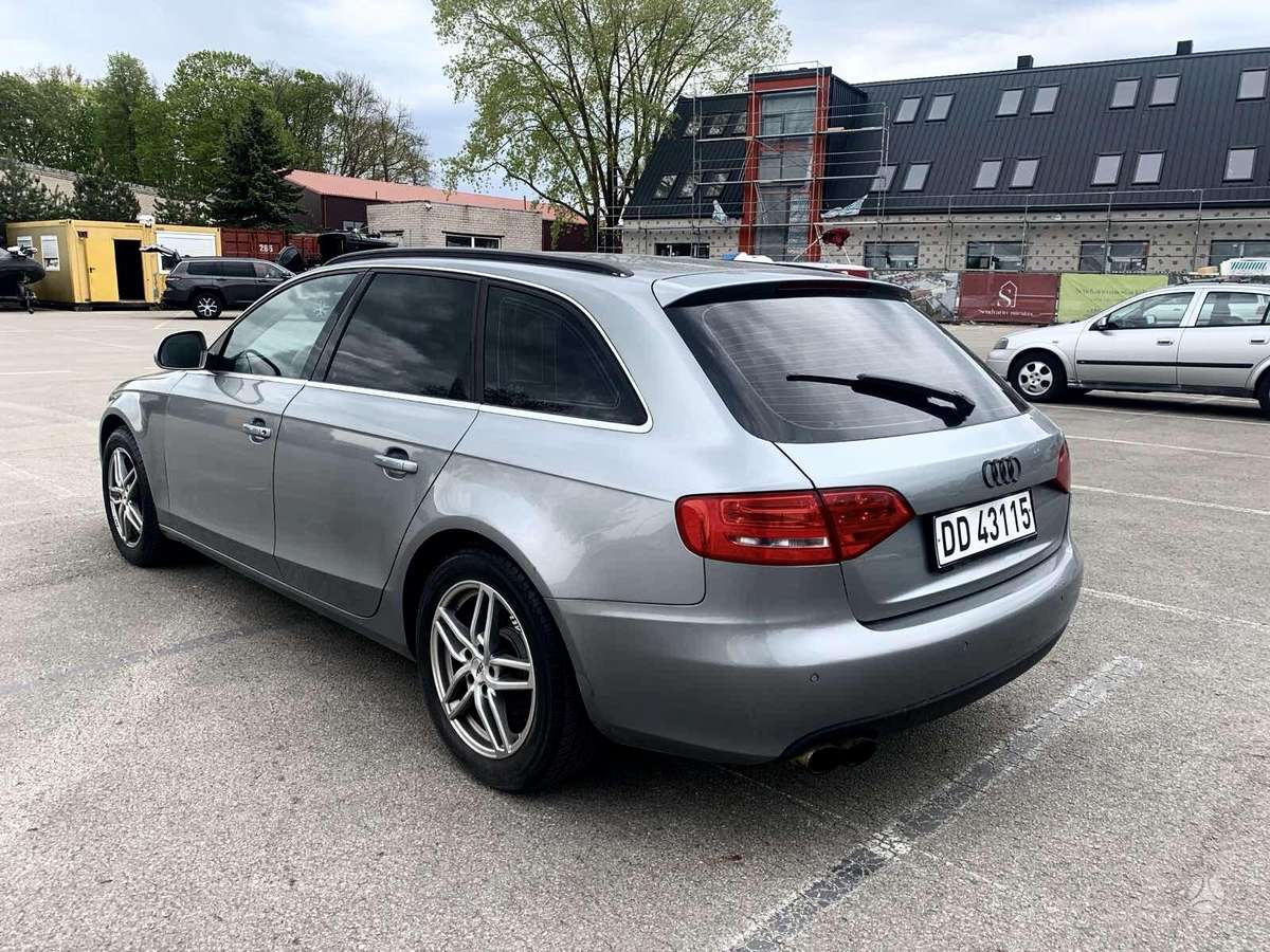Audi A4, 1.8 l., universalas