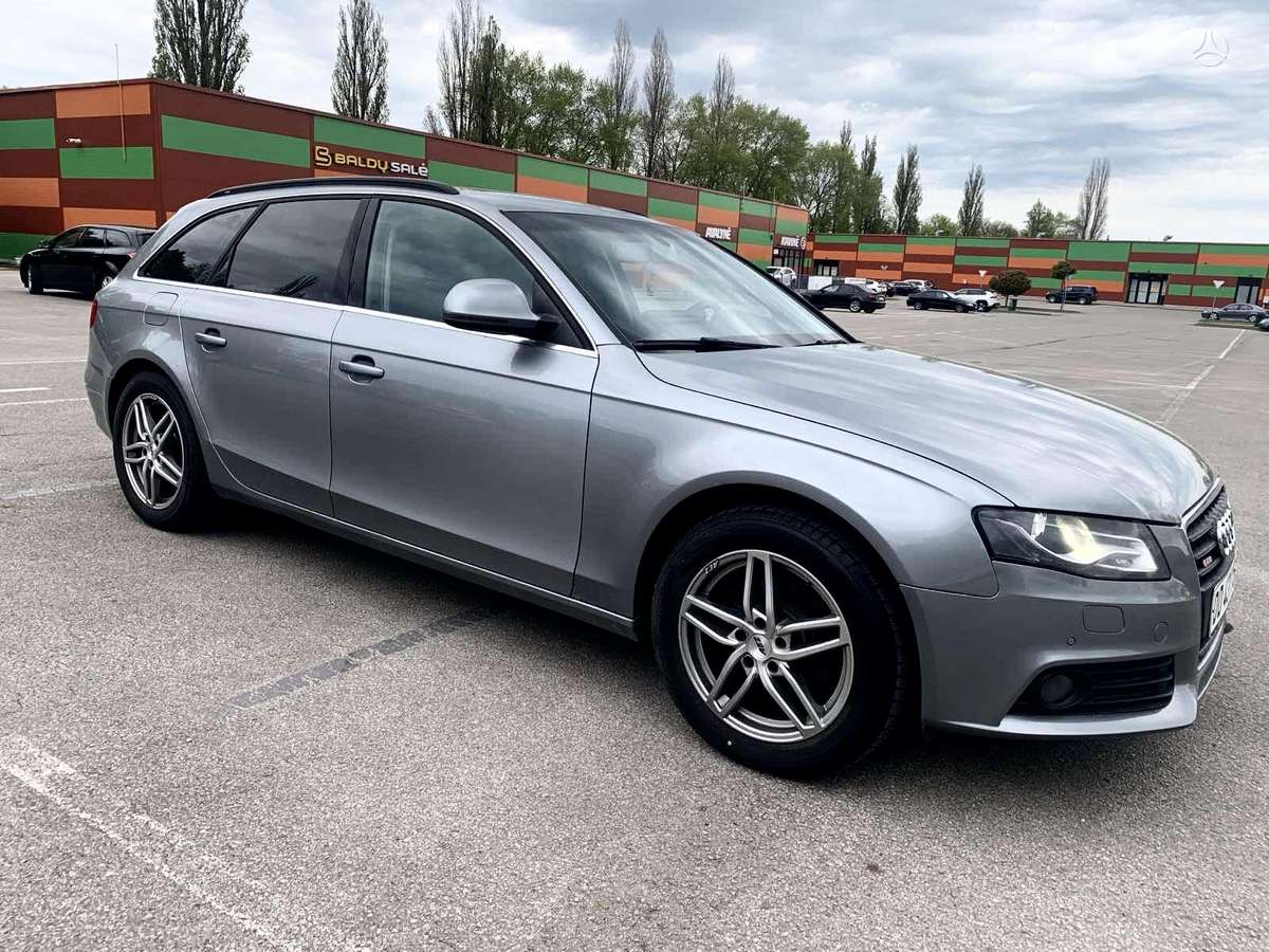 Audi A4, 1.8 l., universalas