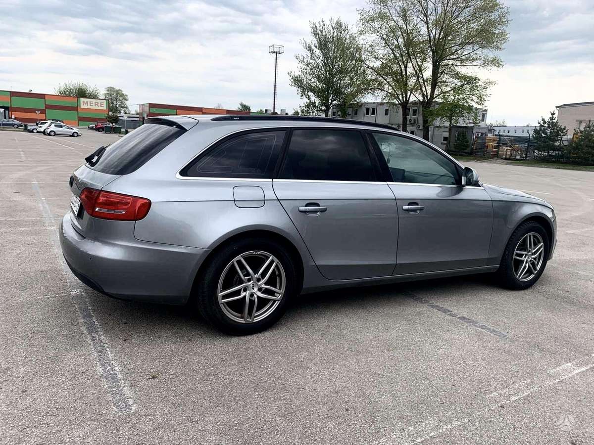 Audi A4, 1.8 l., universalas