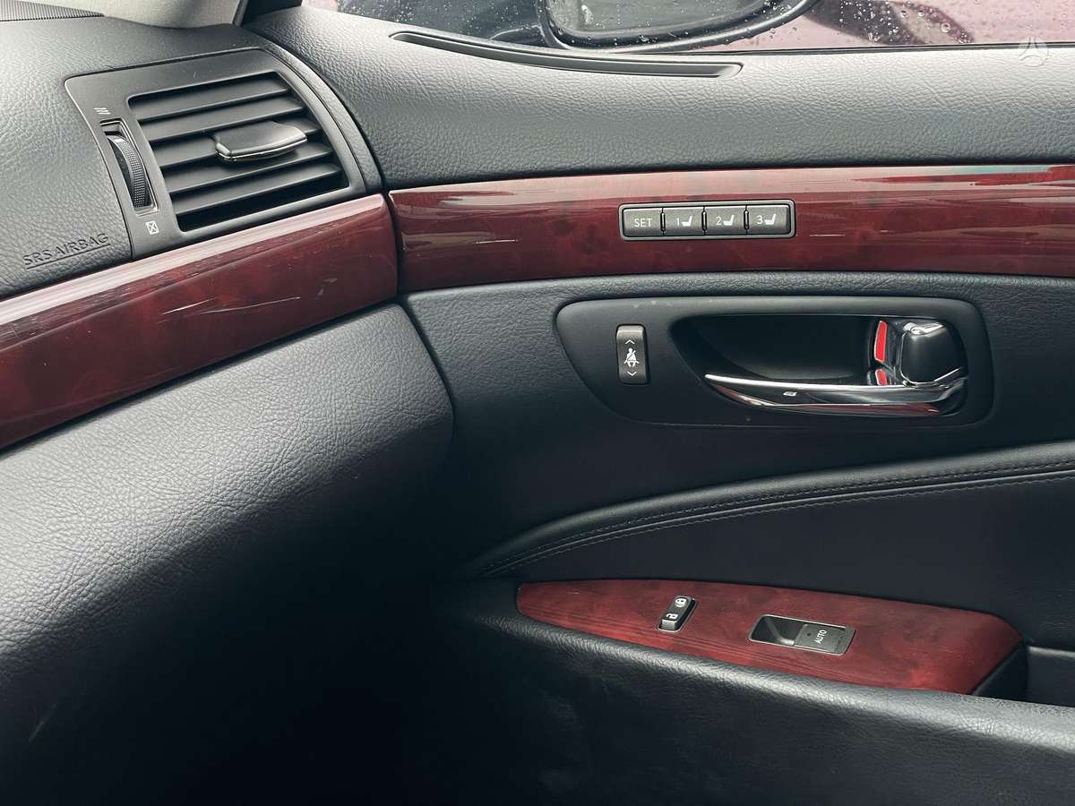 Lexus LS 460, 4.6 l., Седан
