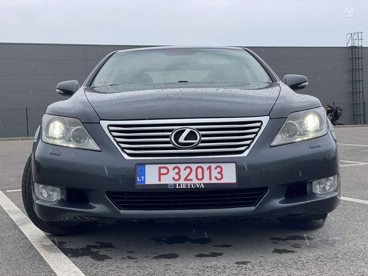 Lexus LS 460, 4.6 l., Седан