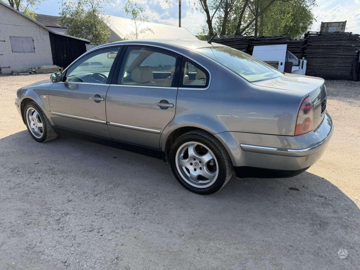 Volkswagen Passat - 3