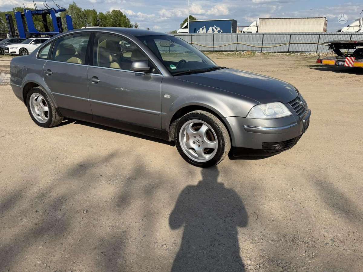 Volkswagen Passat - 7