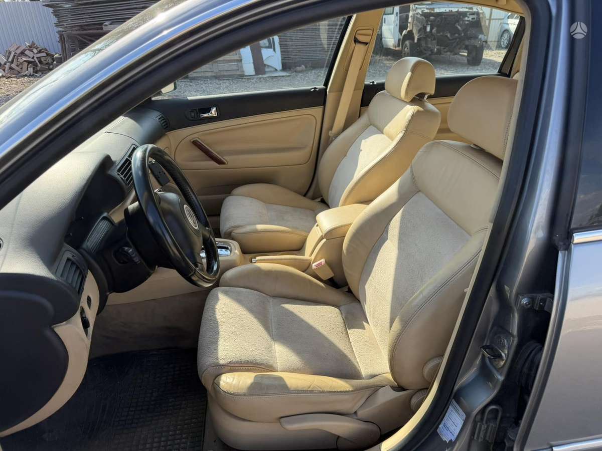 Volkswagen Passat - 10