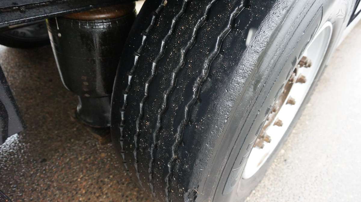 Kögel, užuolaidinės / tentinės