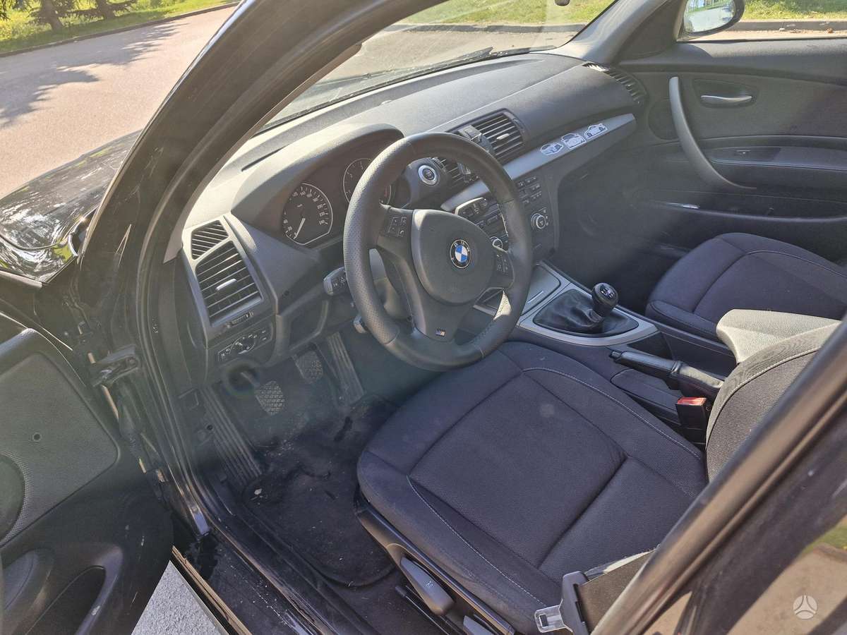 BMW 118, 2.0 l., Хэтчбек