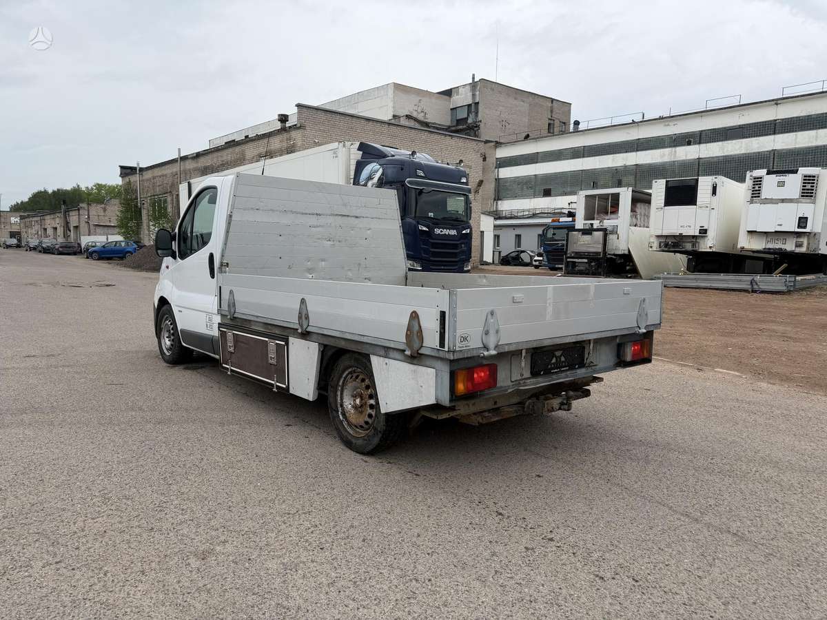 Opel Vivaro, 2.0 l., cargo van