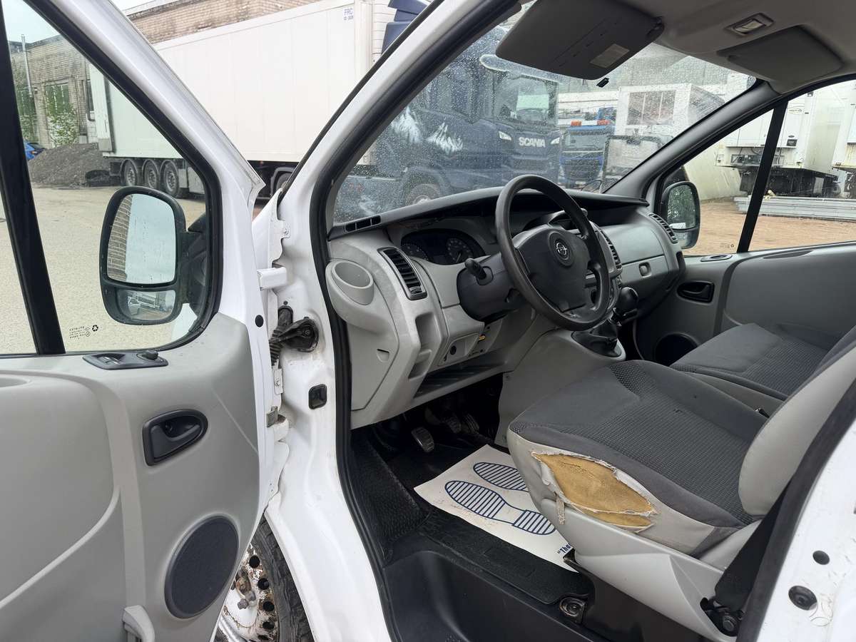 Opel Vivaro, 2.0 l., cargo van