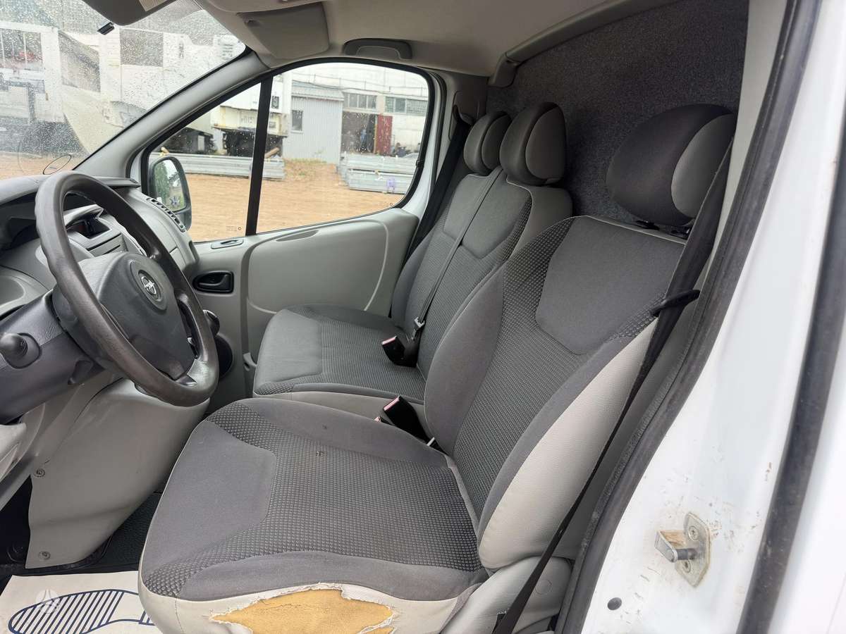 Opel Vivaro, 2.0 l., cargo van